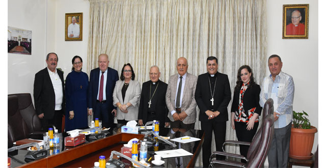 البطريرك ساكو يجتمع مع مستشاري البطريركية 1-29