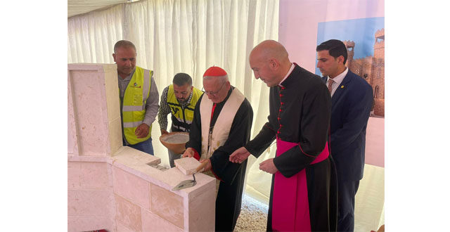 البطريرك ساكو يضع الحجر الأساس لأول كنيسة كلدانية في الأردن 1-6